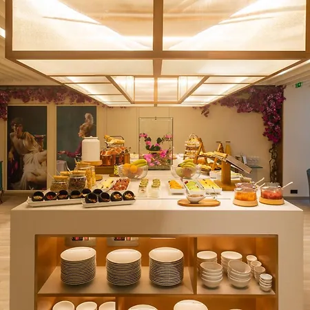 Hotel Luster