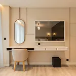 Hotel Luster 4*