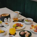 Hotel Luster 4*