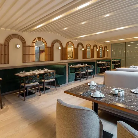 Luster Hotell
